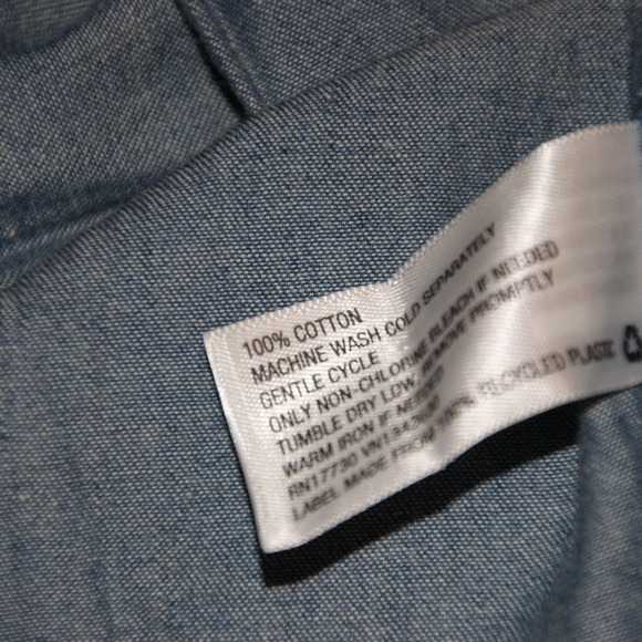 New UNIVERSAL THREAD Chambray Peplum Blouse NWT A8 - Picture 7 of 8